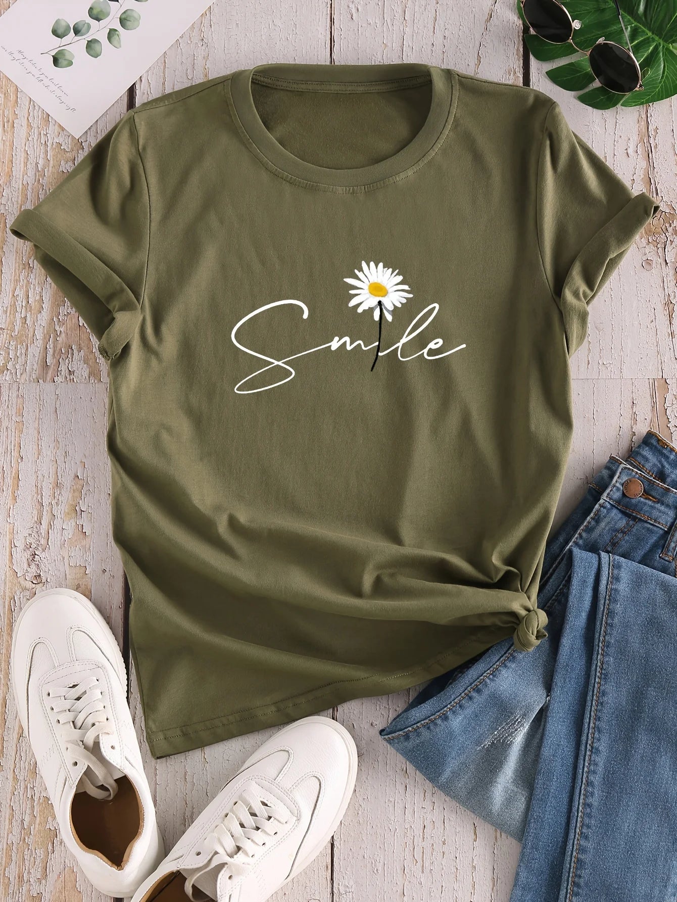 Bella - Elegant Women's T-Shirt